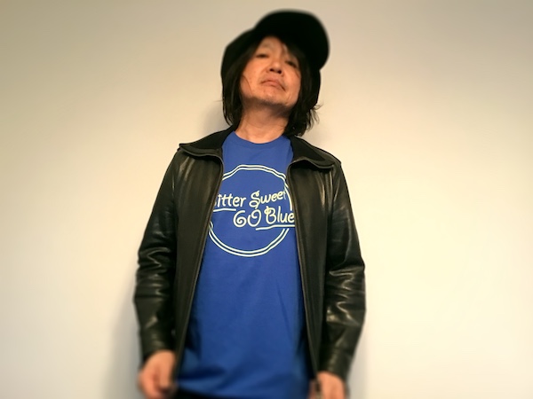 黒はL、こっちはMを着てます。