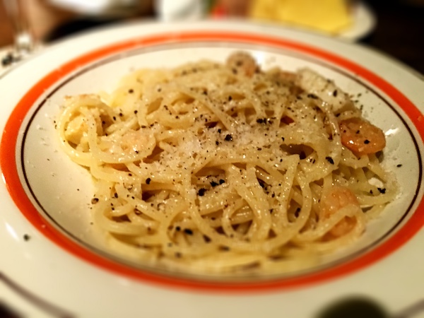 いつもの牛すじトマトパスタから最近はシーフード派へ。